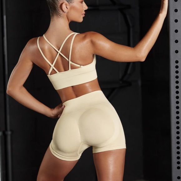 bo + tee Streamline sports bra - Picture 5 of 7